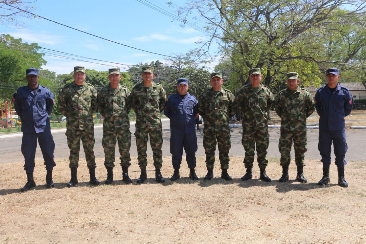 Soldados profesionales Félix Palacio, Marlio Longas, Andrés Quintana, Rafael Merchán, Didier Londoño, Élder Romero, Héctor Galindo, Herminso Medina y Arnulfo Arroyave.